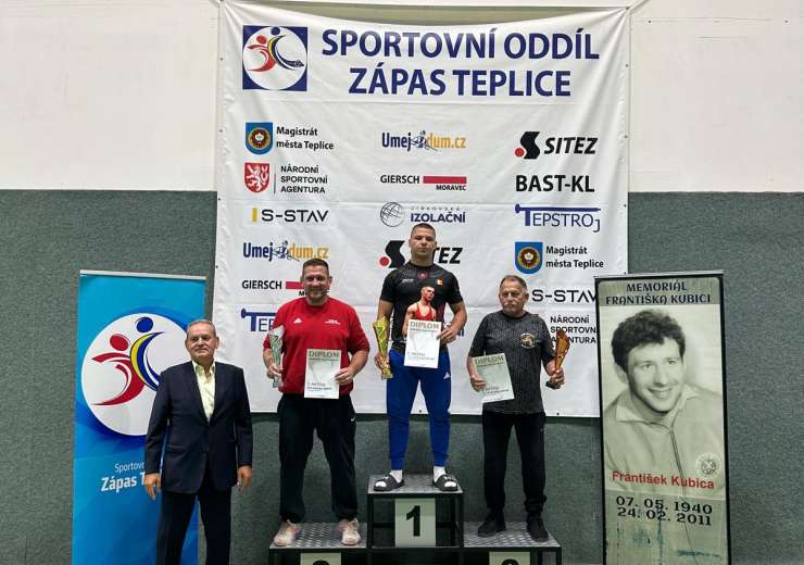 1.místo H.Brod,2.místo Chomutov,3.místo Chrastavav pořadí družstev