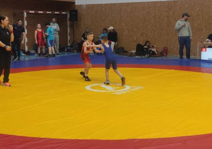 Durec Jonáš červený