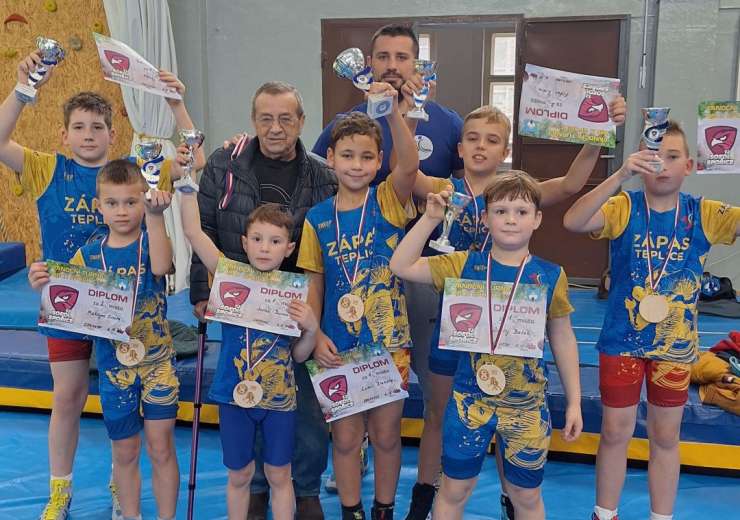 Fedotov,Sirota,Ellschl)oger,Durec,Blahota,Fedotov,Zidra,Belák,Vaněček