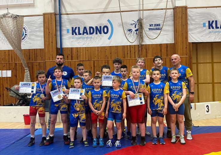 Yarylov,tr.Fedotov,Fedotov,Drága,Belák,Vaněček,Sirota,Zidra,Hradský,Klassen,Horák,Černý,Dordiai R.,Dordiai M.,Osypenko,Pantazi,tr.Jezdinský,Levynets