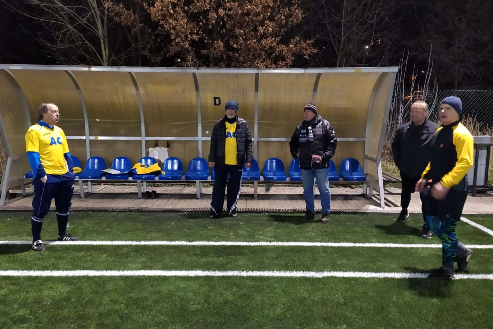 střídačka Atletika